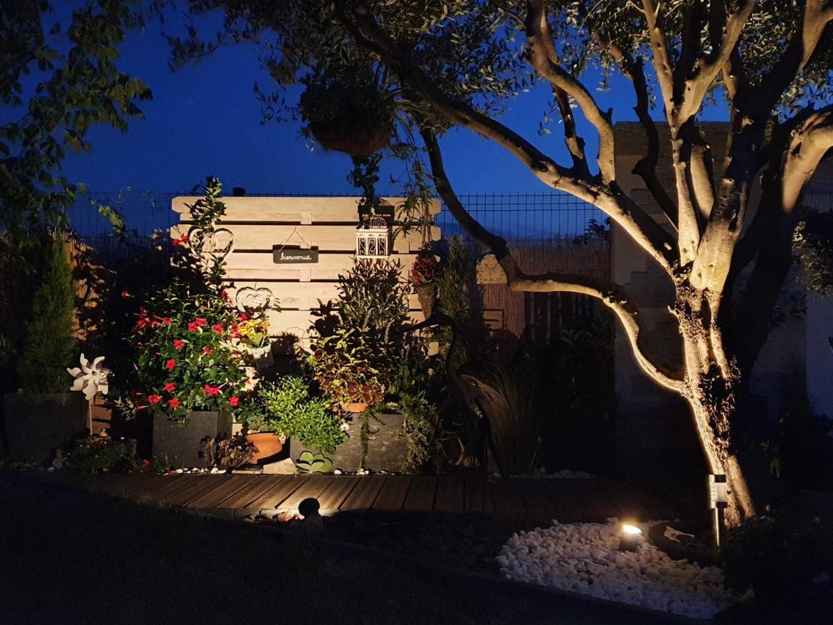 Le Petit Coin De Provence Bed & Breakfast Beaucaire  Exterior photo