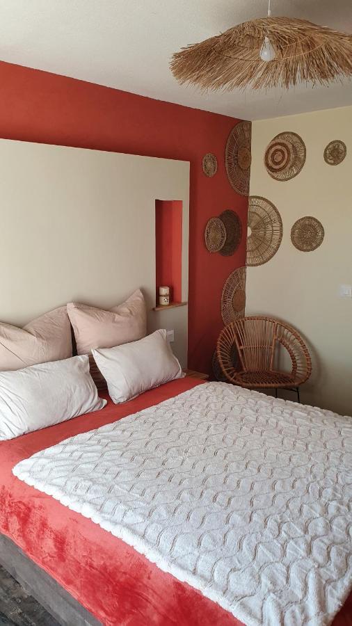 Le Petit Coin De Provence Bed & Breakfast Beaucaire  Exterior photo